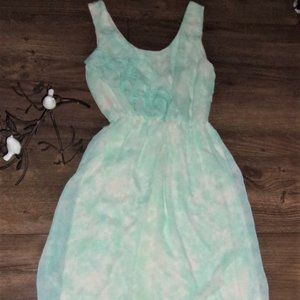 Women’s Pretty Summer Dress Size XS
